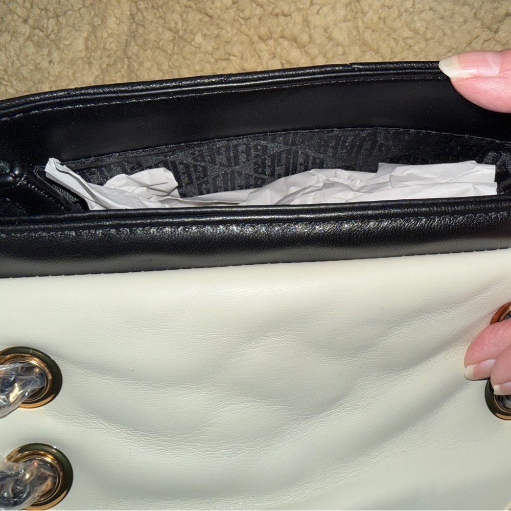Kurt Geiger Two-Tone Quilted Crossbody — Cream and Black Bag NWT RARE - Picture 8 of 10
